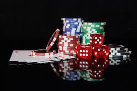 Filipino sports fan placing a bet on Arion Casino mobile platform